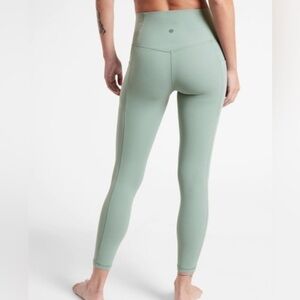 Athleta Salutation Stash Pocket II